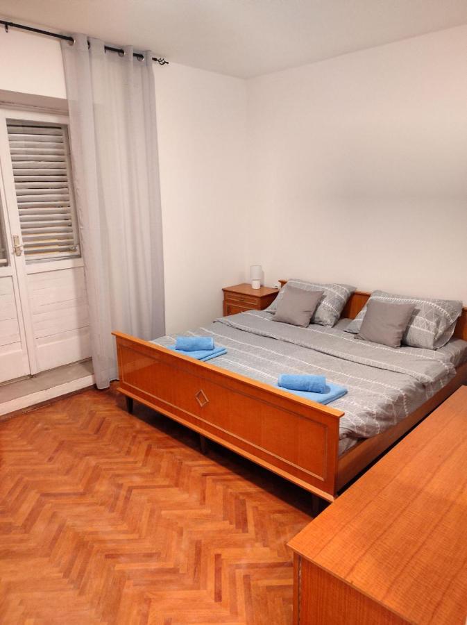 Appartement Aurora Apartman à Zadar Extérieur photo